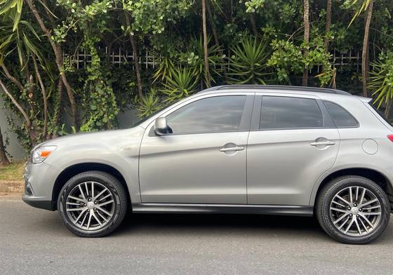 MITSUBISHI ASX 2.0 4X2 16V FLEX 4P AUTOMÁTICO MITSUBISHI ASX 2.0 4X2 16V FLEX 4P AUTOMÁTICO